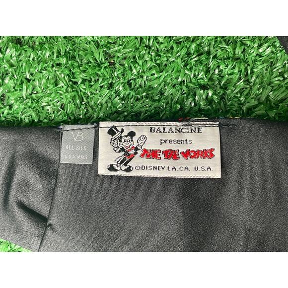 Goofey Disney Balancine 100% Silk cummerbund great graphic print musical theme - Picture 2 of 6